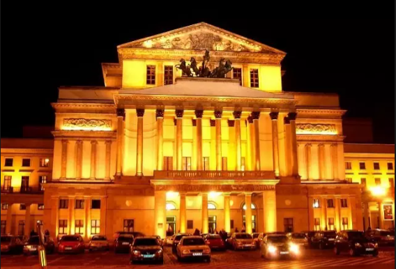 2017年，我司有幸携手工商银行、华为波兰、华沙中文学校， 华都饭店等其余6家在波中资企业一同赞助湖北京剧院来波演出