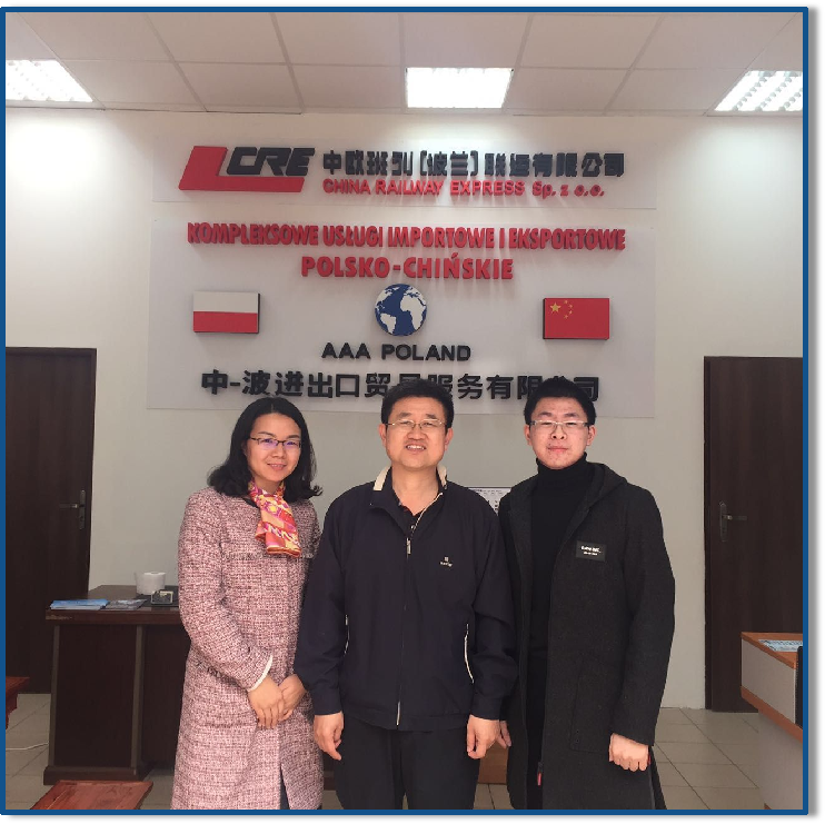 2017年4月，中铁组(COMMITTEE OF THE ORGANIZATION FOR COOPERATION BETWEEN RAILWAYS (OSJD))的董主席和徐翻译莅临我司做调研工作。